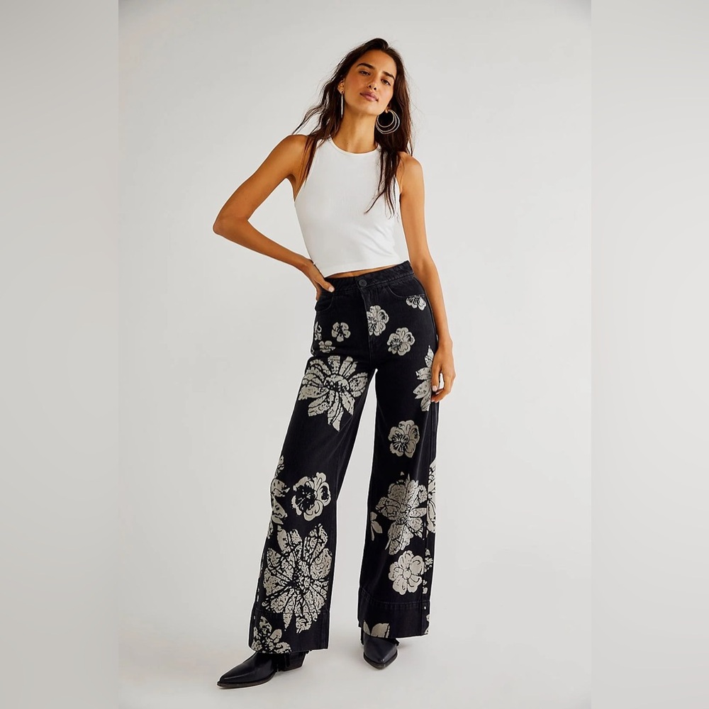 We The Free Black Wide-Leg Floral Print Pants